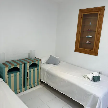 Casa Con Gran Terraza Privada * Malaga