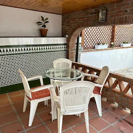 Casa Con Gran Terraza Privada * Malaga