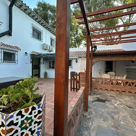 Casa Con Gran Terraza Privada * Malaga